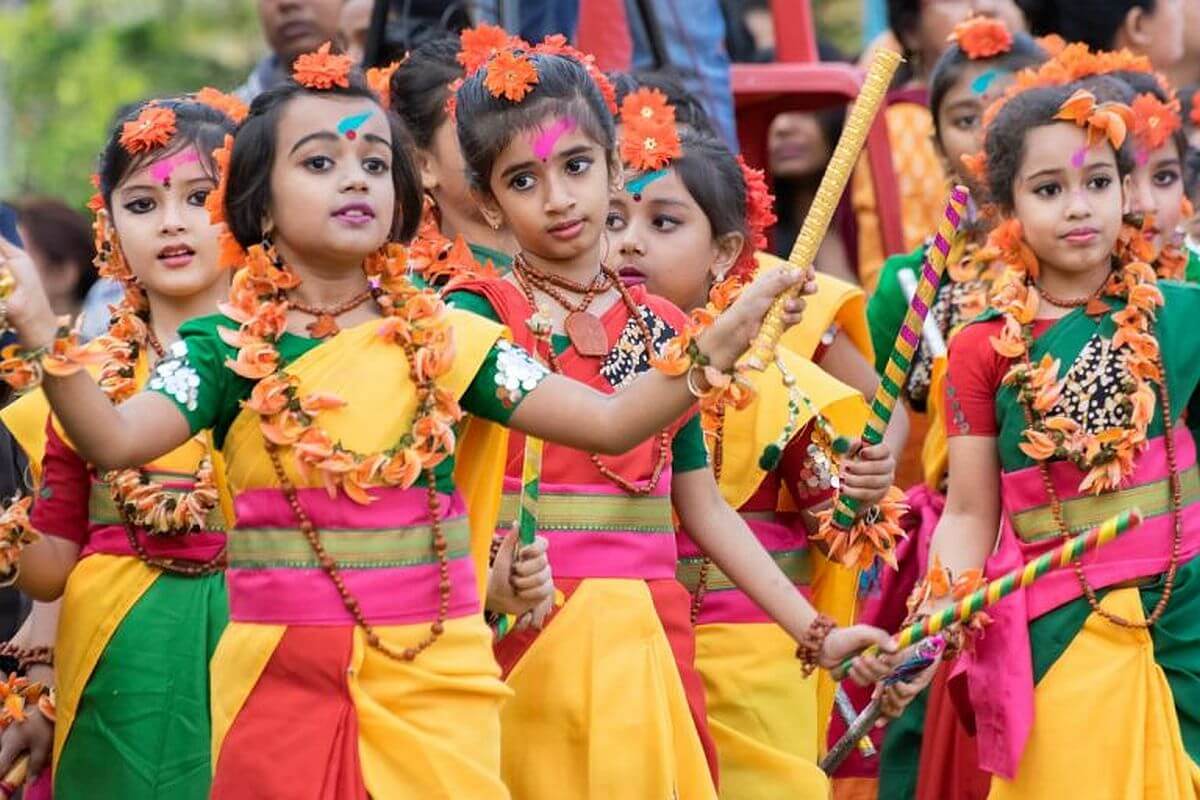 Dol-Jatra-768x512